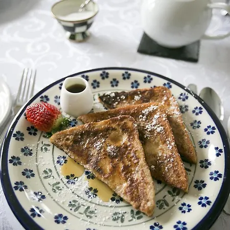 Bed and Breakfast Moloney House