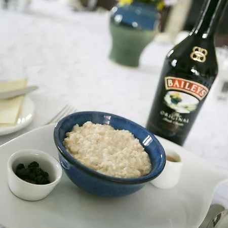 Moloney House 둘린