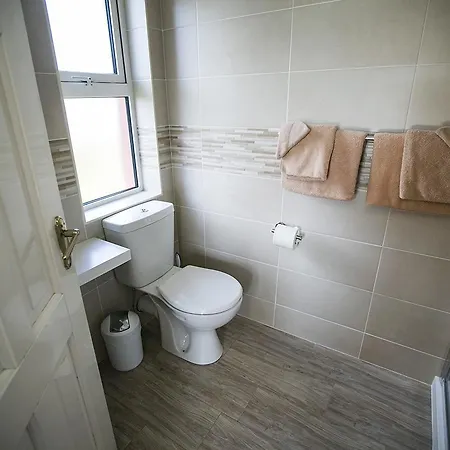 Moloney House דולין