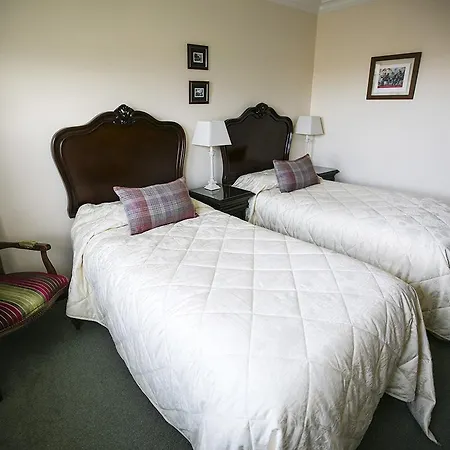 Moloney House לינה וארוחת בוקר