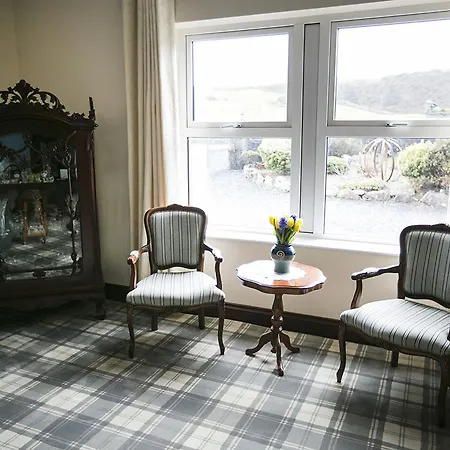 Moloney House 4*