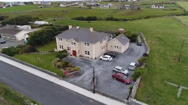 Moloney House 4*
