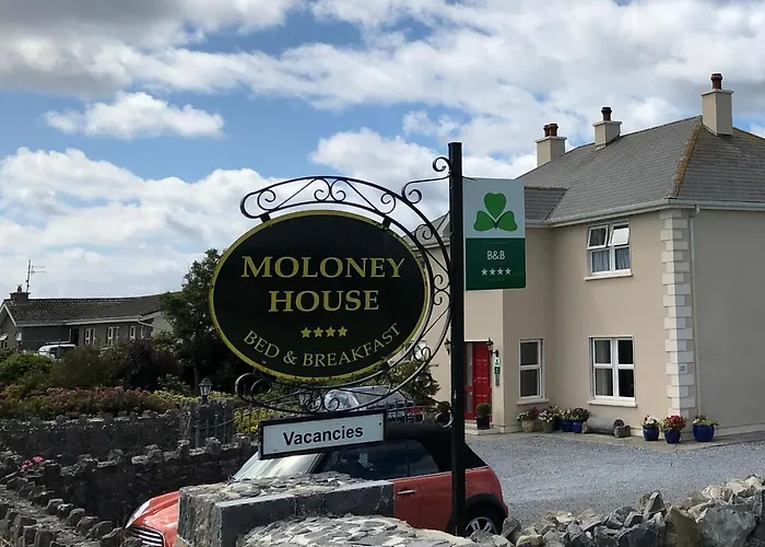 Moloney House 4*